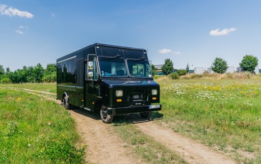 FOOD TRUCK