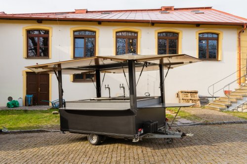 Malý pivní přívěs